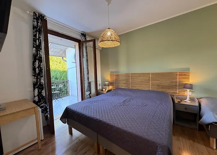 Проживание в семье B&c Garda House *