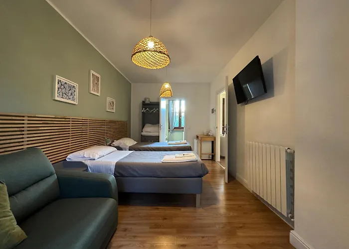 Проживание в семье B&c Garda House *