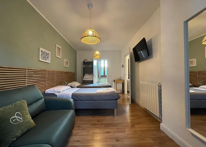 B&c Garda House *